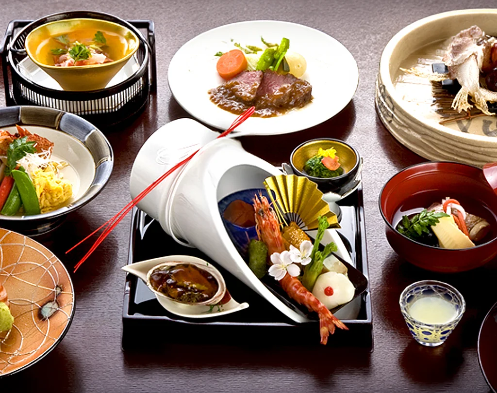贅を尽くした料亭旅館のお料理